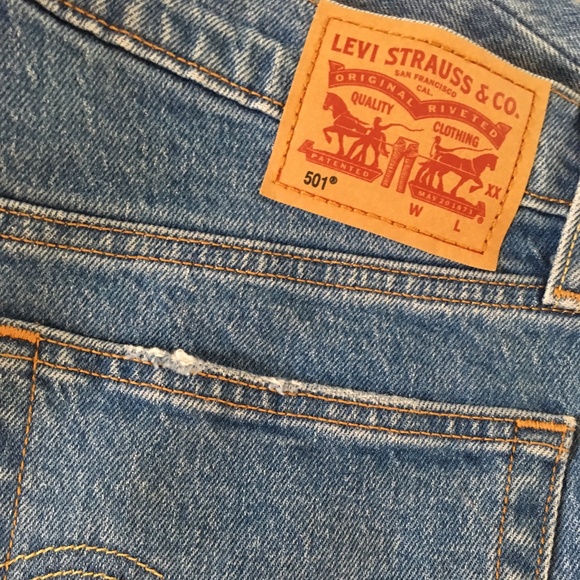 Levi's 501 Jeans - Picture 3 of 4